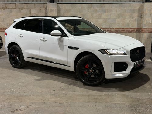 Jaguar F Pace
