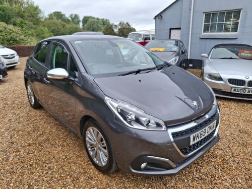 Peugeot 208