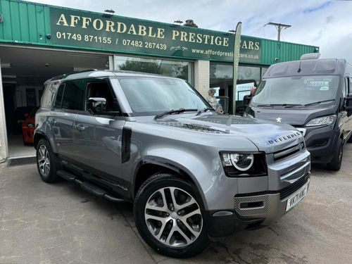 Land Rover Defender 110
