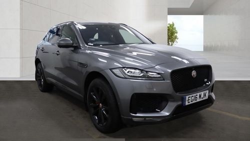 Jaguar F Pace