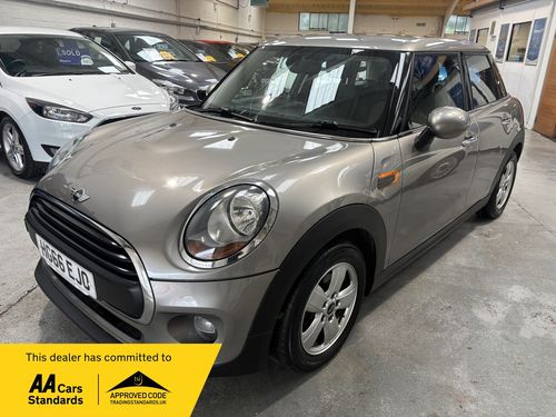 MINI Hatch