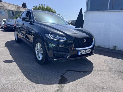 Jaguar F Pace
