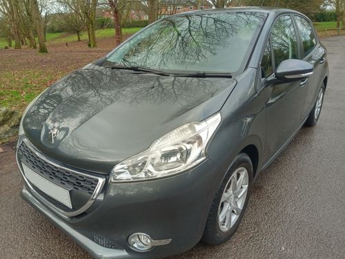 Peugeot 208