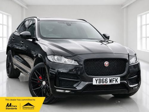 Jaguar F Pace