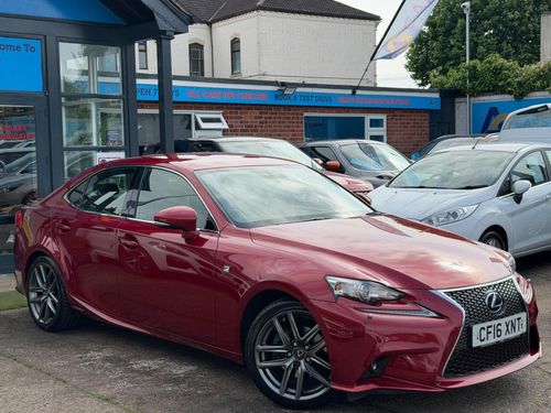Lexus IS