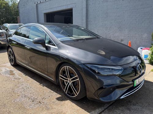 Mercedes Benz EQE