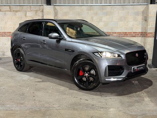 Jaguar F Pace