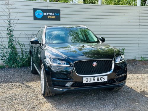 Jaguar F Pace