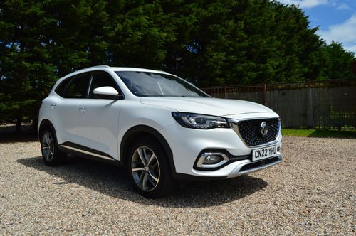 MG HS