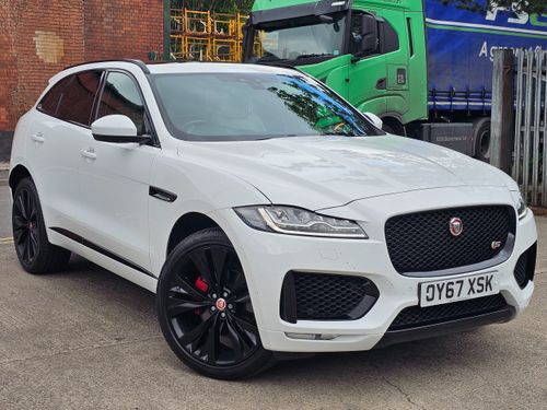 Jaguar F Pace