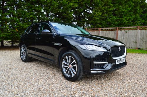 Jaguar F Pace