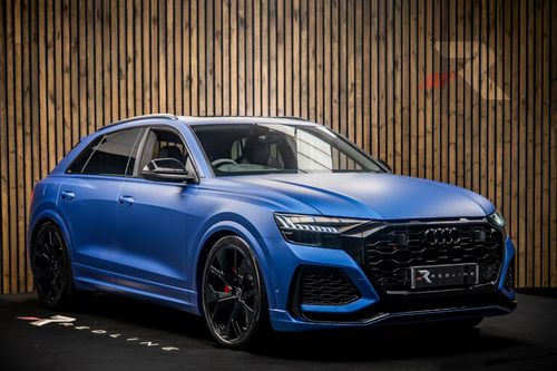 Audi RSQ8