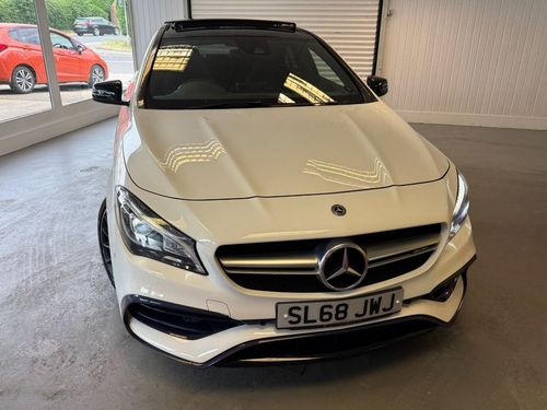 Mercedes Benz CLA
