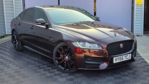 Jaguar XF