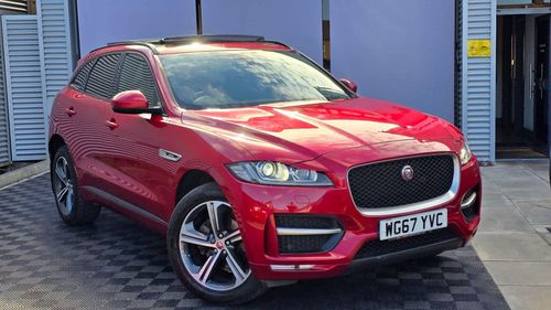 Jaguar F Pace