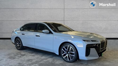 BMW I7