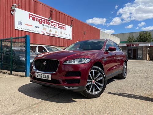 Jaguar F Pace