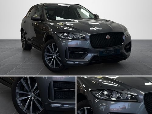 Jaguar F Pace