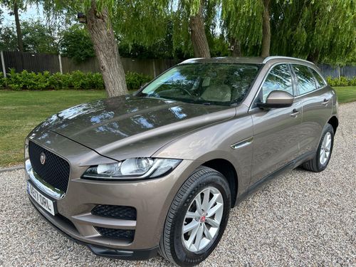 Jaguar F Pace