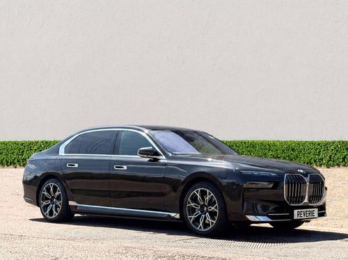 BMW I7