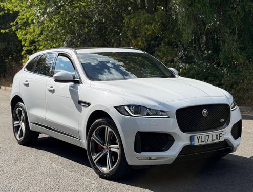 Jaguar F Pace