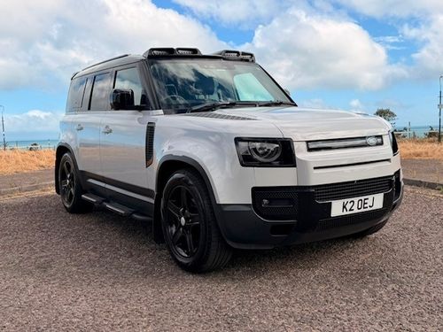 Land Rover Defender 110