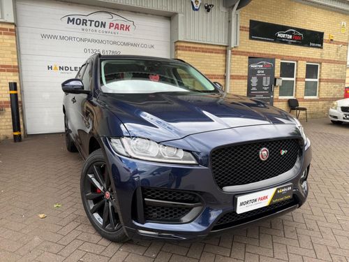 Jaguar F Pace