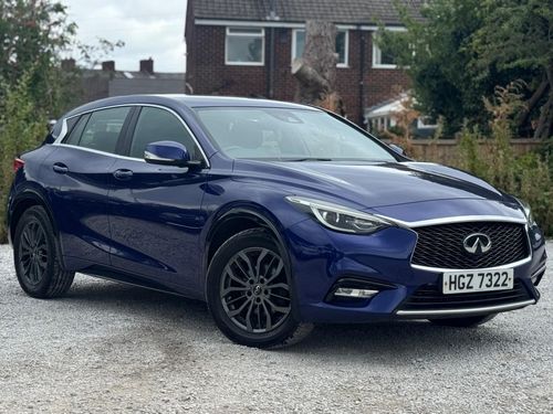 Infiniti Q30