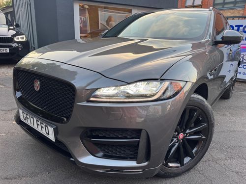 Jaguar F Pace