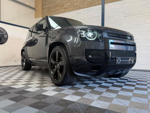 Land Rover Defender 110