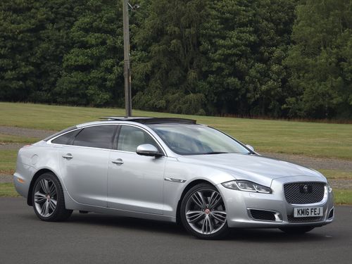 Jaguar XJ
