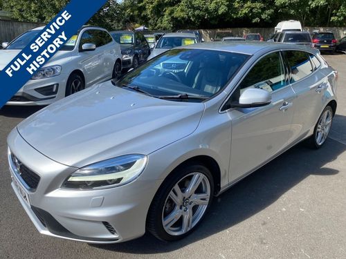 Volvo V40