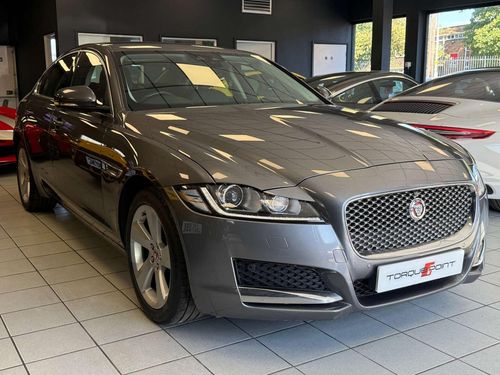 Jaguar XF