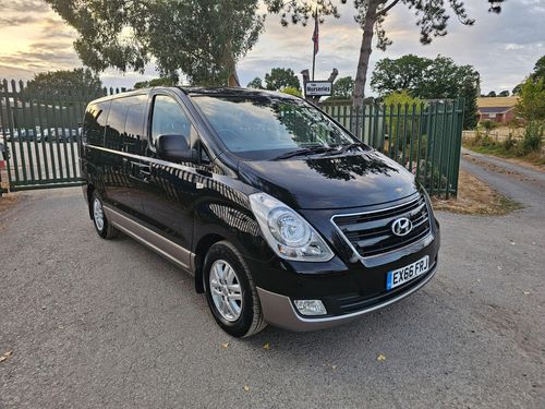 Hyundai i800