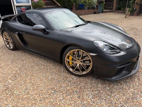Porsche 718 Cayman