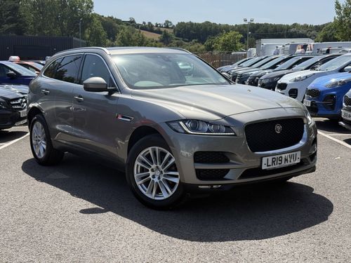Jaguar F Pace