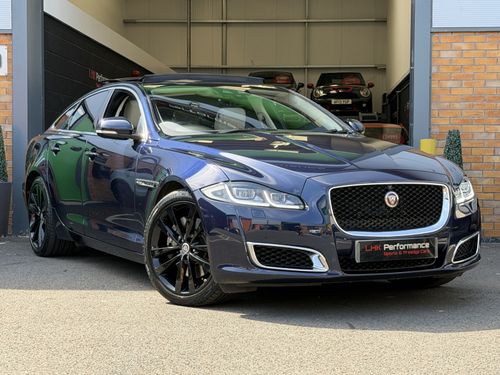 Jaguar XJ