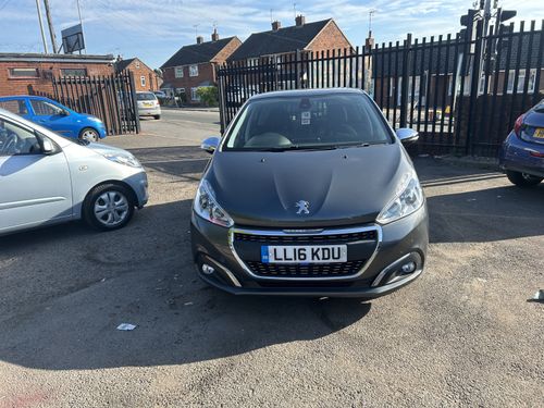 Peugeot 208
