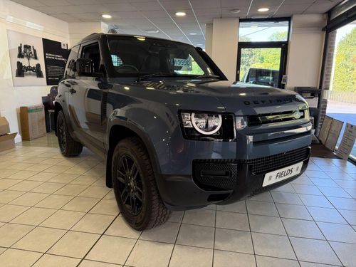 Land Rover Defender 90