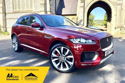 Jaguar F Pace