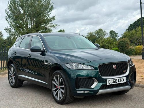 Jaguar F Pace