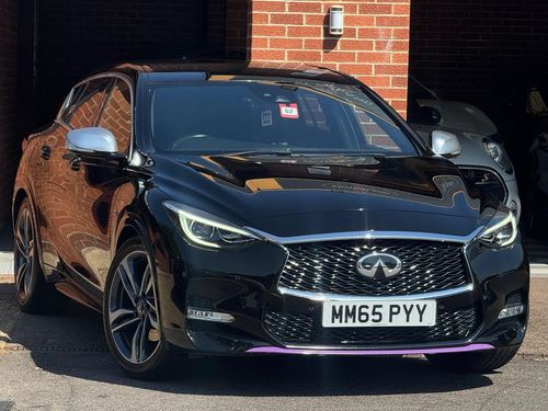 Infiniti Q30