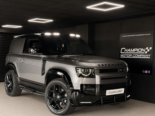 Land Rover Defender 90