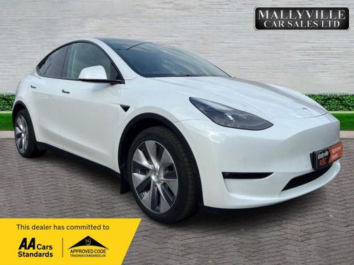 Tesla MODEL  Y