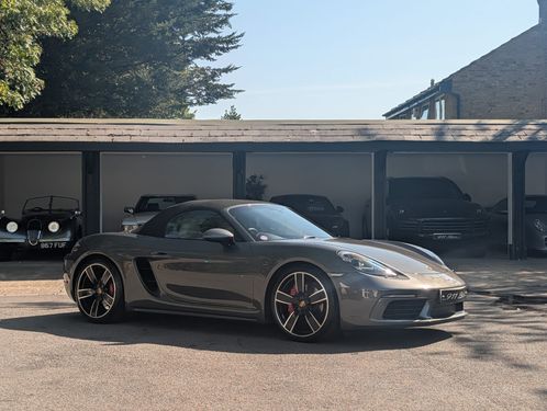 Porsche 718
