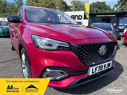 MG HS