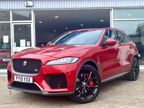 Jaguar F Pace