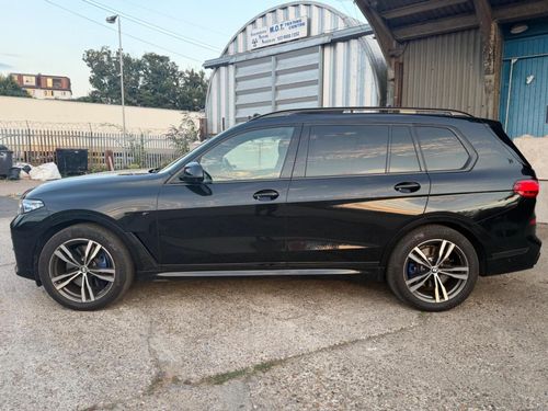BMW X7