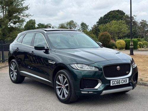 Jaguar F Pace