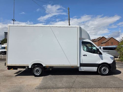 Mercedes Benz Sprinter